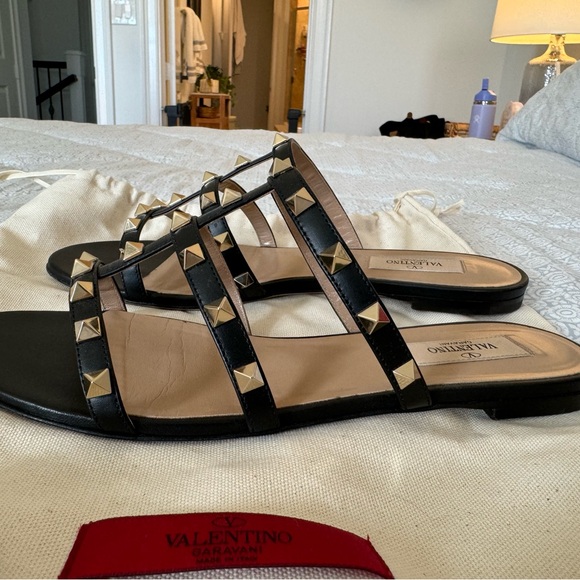 Valentino Rockstud Strappy Slides in Black - Picture 3 of 12